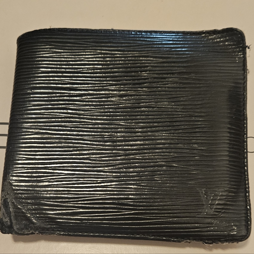 Louis Vuitton Black Epi Men's Wallet